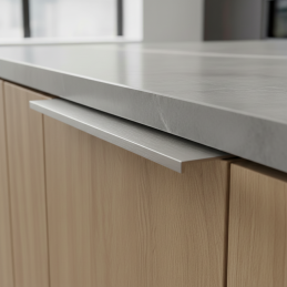 Élfogantyú CHANEL / Alumínium