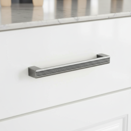 Fogantyú NEVES / Antik bronz