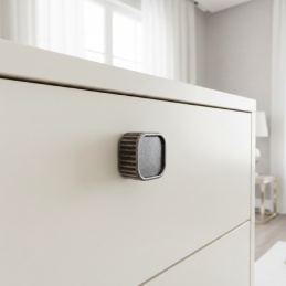 Gombfogantyú LOGAN / Antik...