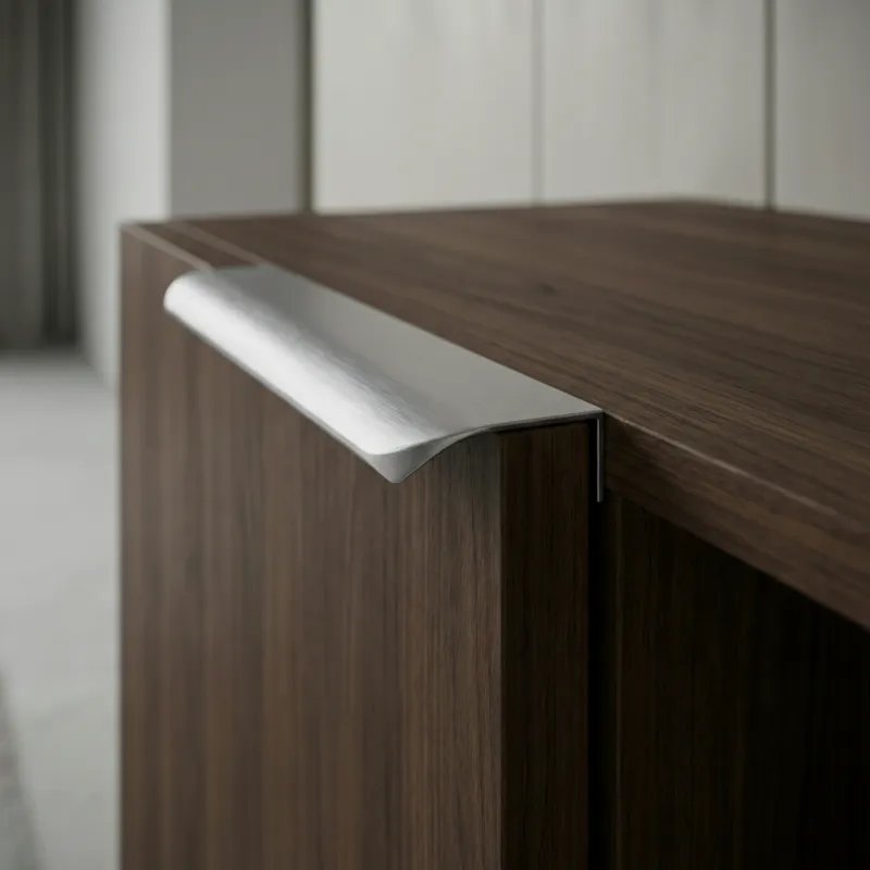 Fogantyú bútorélre AVANTI / Alumínium