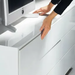 Csapágyas kihúzás csillapítással és fogantyú nélküli nyitással 45 mm PRO