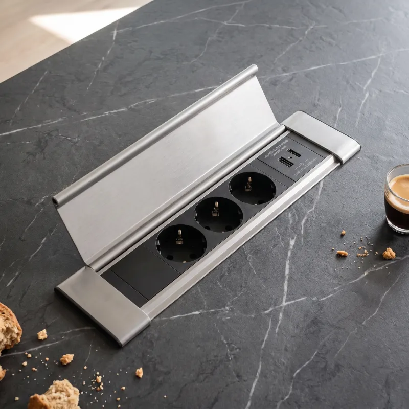 Beltéri konnektoros elosztó SLIM BOX SCHUKO 3x 230V + USB / Rozsdamentes acél