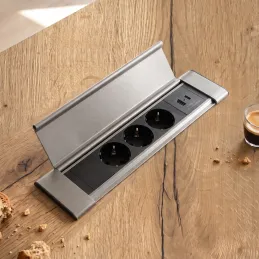 Beltéri konnektoros elosztó SLIM BOX SCHUKO 3x 230V + USB / Rozsdamentes acél