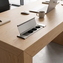 Beltéri konnektoros elosztó SLIM BOX SCHUKO 3x 230V / Rozsdamentes acél