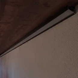 ZARIA sarok alumínium profil LED világításhoz tejfehér fedéllel / Fekete matt